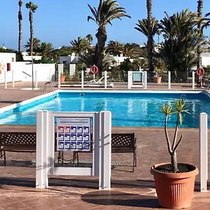 https://casa-maia-quiet-sunny-and-close-to-the-beach-and-downtown.in-canary-islands.com